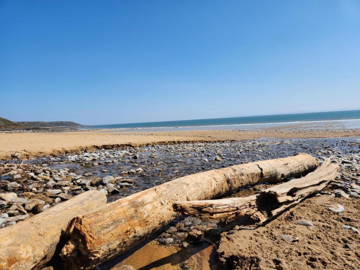 Sea View - 1 Bed Suite - Ocean Breeze - Port Eynon Exterior foto