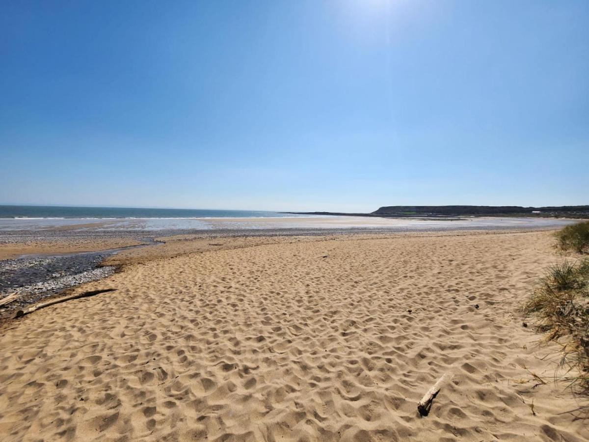 Sea View - 1 Bed Suite - Ocean Breeze - Port Eynon Exterior foto